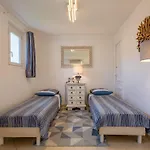 La Madrague By Interhome